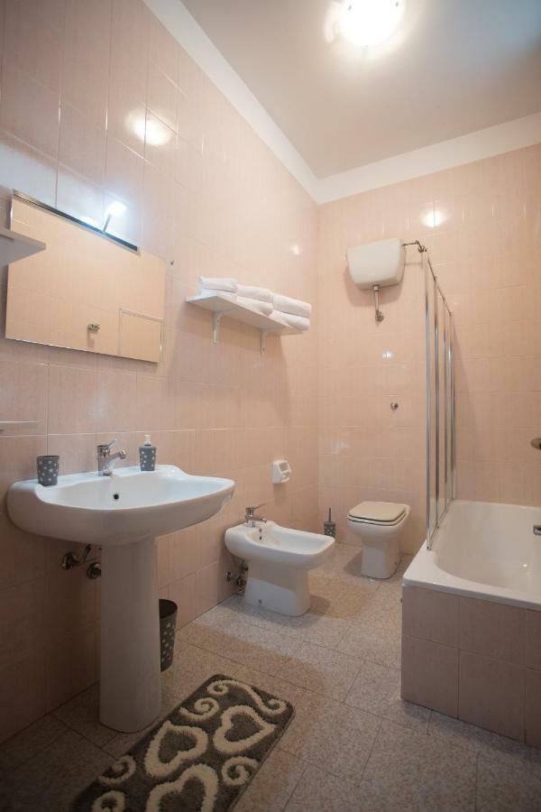 Casa Del Levante Hotel Bari Luaran gambar